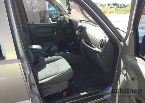 2006 Jeep Liberty Sport z USA, uszkodzony, nr VIN 1J4GL48KX6W148630